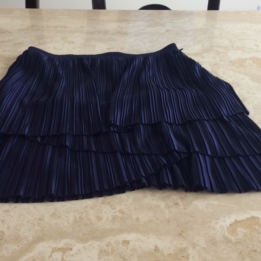 Banana Republic pleated skirt
